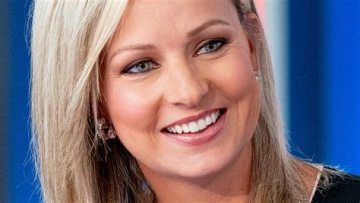 Exploring the Enigmatic Beauty of Sandra Smith's Blue Eyes: A Comprehensive Insight