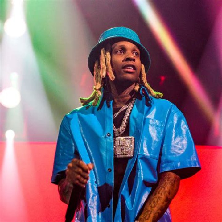 Exploring the Inspiring Journey of Lil Durk: From Englewood to Global Stardom